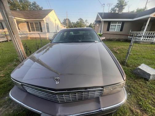 Brown 1995 Cadillac DeVille Base