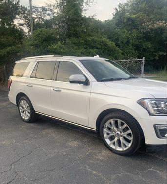 White 2018 Ford Expedition Limited