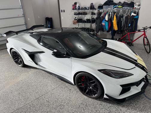 White 2024 Chevrolet Corvette Z06 w/3LZ