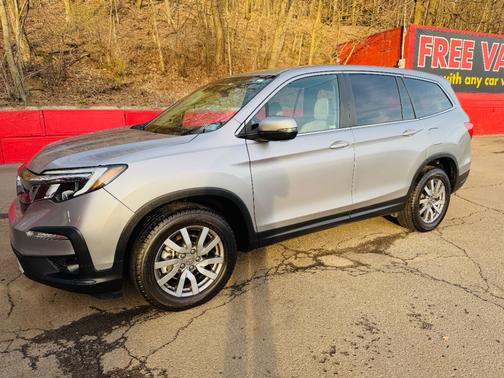 Silver 2019 Honda Pilot EX-L