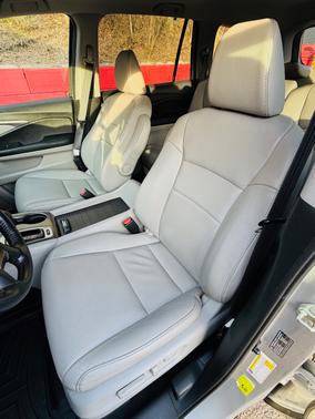 Silver 2019 Honda Pilot EX-L