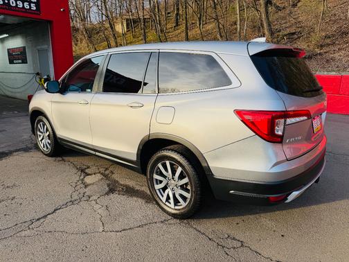 Silver 2019 Honda Pilot EX-L