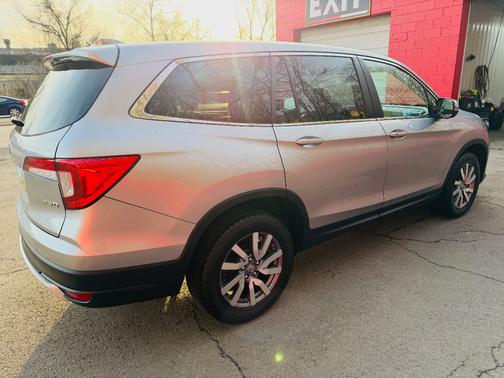 Silver 2019 Honda Pilot EX-L