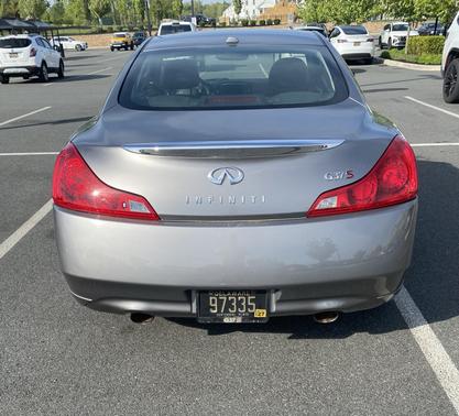 Gray 2008 INFINITI G37 Journey
