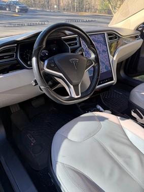 2014 Tesla Model S Performance