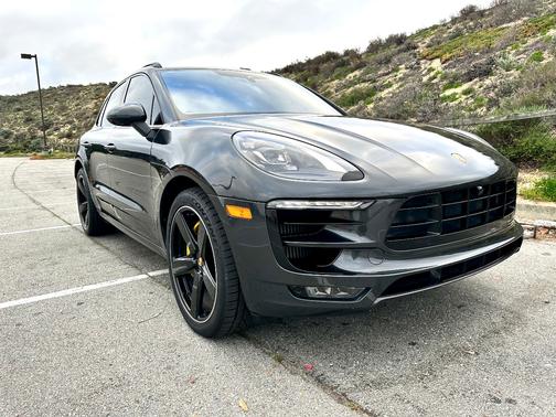 2017 Porsche Macan Macan Turbo with Performance Package