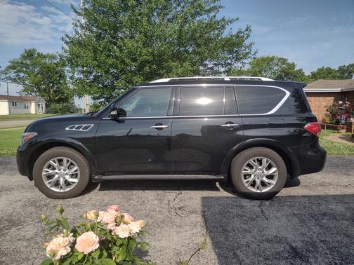 2013 INFINITI QX56 Base