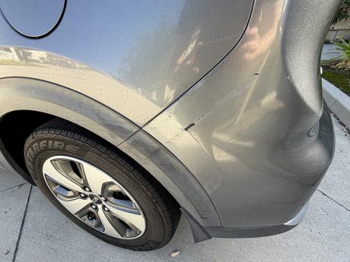 Gray 2018 Kia Niro LX
