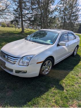 White 2009 Ford Fusion SEL