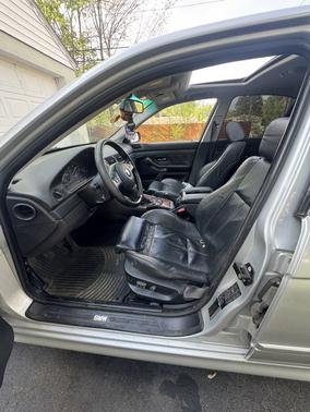 Silver 2003 BMW 525 i