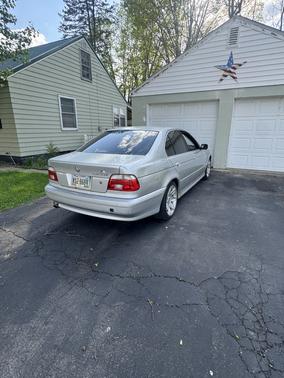 Silver 2003 BMW 525 i