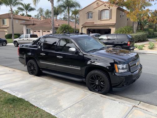 2013 Chevrolet Avalanche LTZ