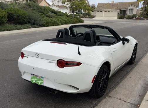 White 2019 Mazda MX-5 Miata Sport
