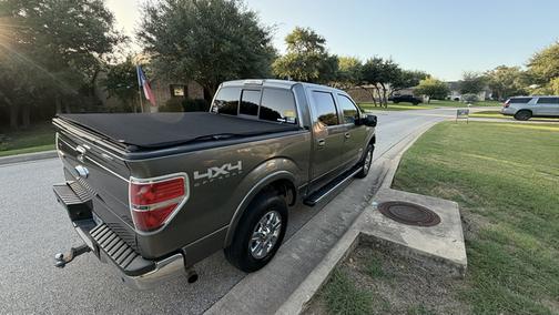 Gray 2012 Ford F-150 Lariat