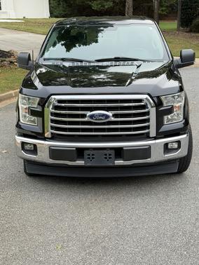 Black 2017 Ford F-150 XLT