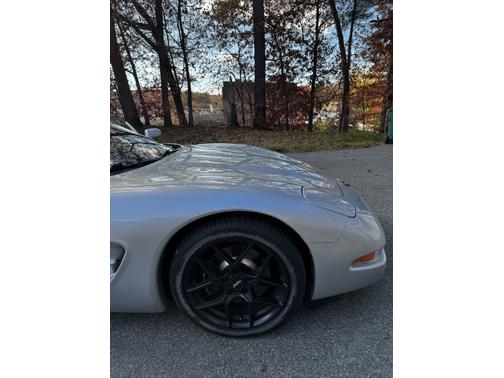 2002 Chevrolet Corvette Base