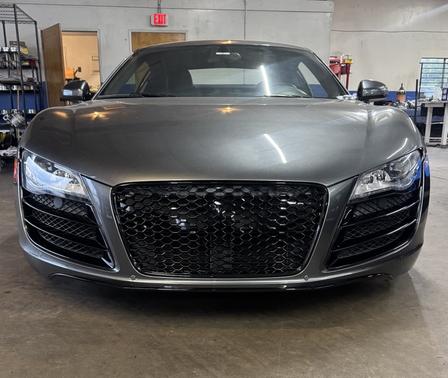 Gray 2010 Audi R8 5.2 quattro