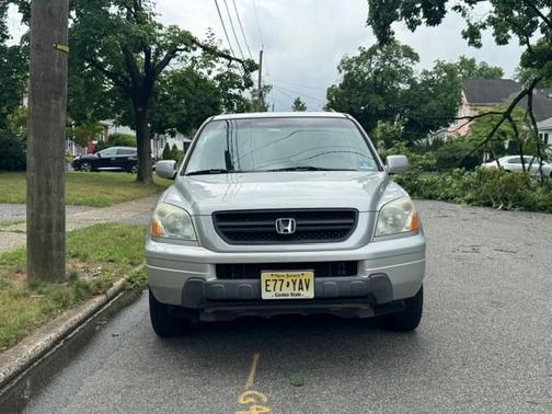 Gray 2005 Honda Pilot EX-L