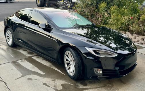 2017 Tesla Model S 75D