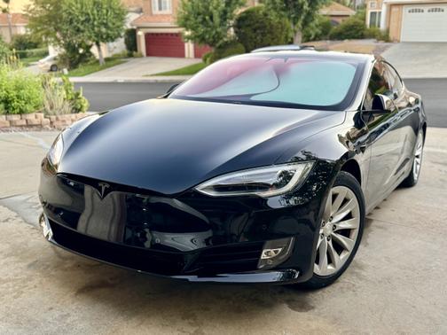 2017 Tesla Model S 75D