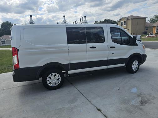 2017 Ford Transit-250 Base