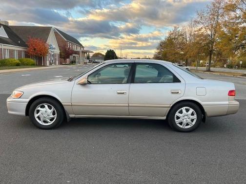 2001 Toyota Camry LE