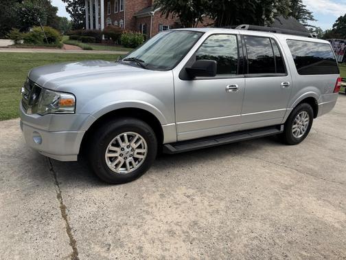 Gray 2012 Ford Expedition EL XLT