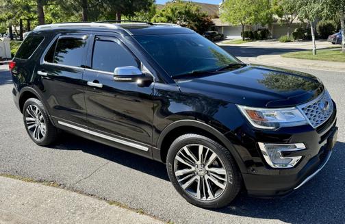 2017 Ford Explorer Platinum