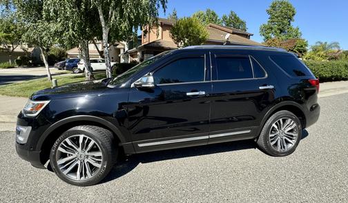 2017 Ford Explorer Platinum