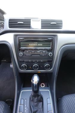 2012 Volkswagen Passat 2.5 S