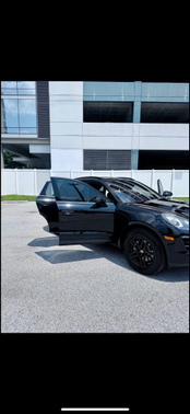 2017 Porsche Macan Macan