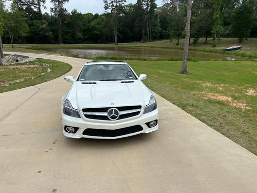 White 2009 Mercedes-Benz SL-Class SL550 Roadster