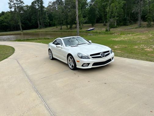 White 2009 Mercedes-Benz SL-Class SL550 Roadster