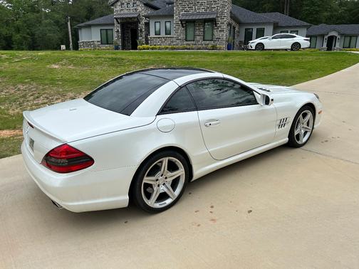White 2009 Mercedes-Benz SL-Class SL550 Roadster