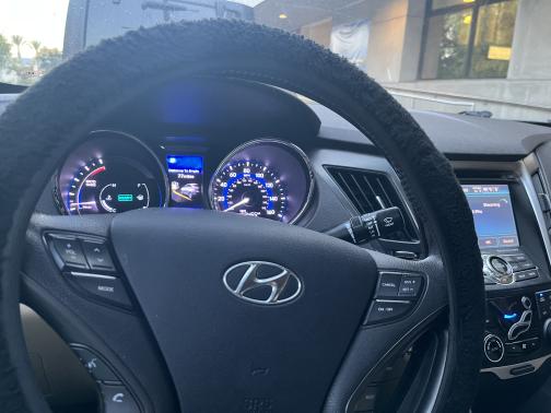 2012 Hyundai SONATA Hybrid Base