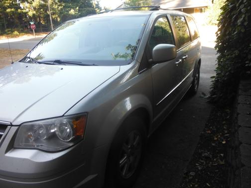 2010 Chrysler Town & Country Touring