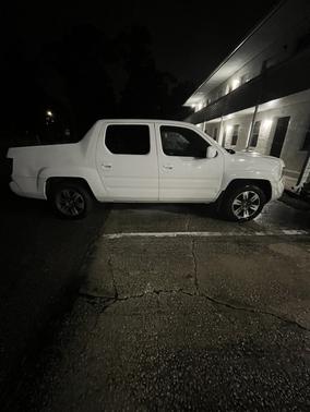 White 2006 Honda Ridgeline RTL