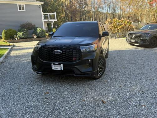 Black 2025 Ford Explorer ST 4WD