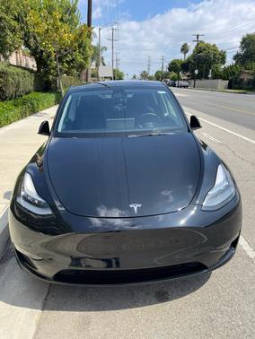 Black 2021 Tesla Model Y Long Range