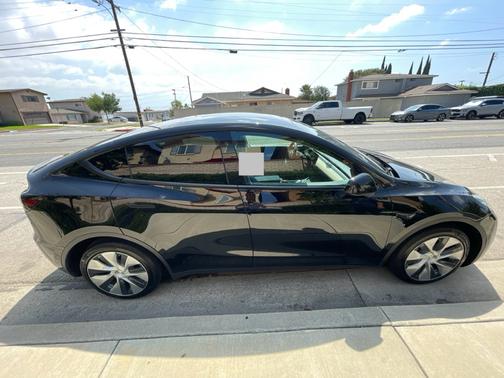 Black 2021 Tesla Model Y Long Range