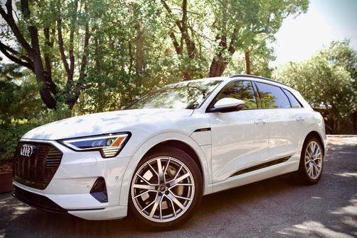 2021 Audi e-tron Prestige