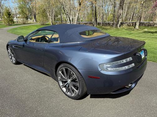 2012 Aston Martin Virage Base