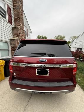 Red 2019 Ford Expedition XLT