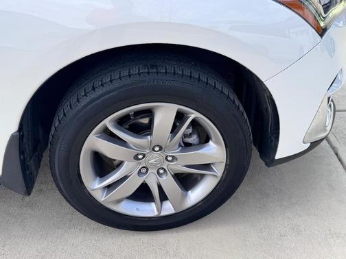 White 2020 Acura RDX Advance Package