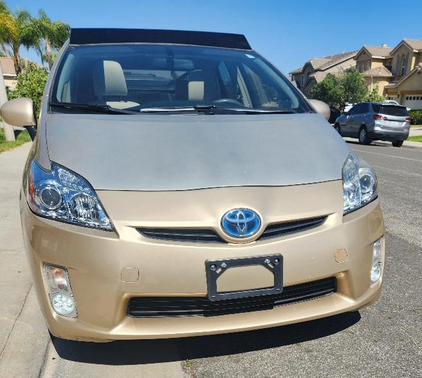 Gold 2010 Toyota Prius II