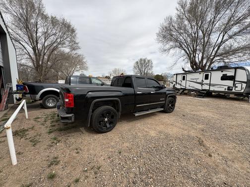 Black 2015 GMC Sierra 1500 SLT