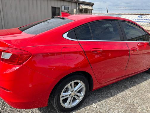 Red 2016 Chevrolet Cruze LT