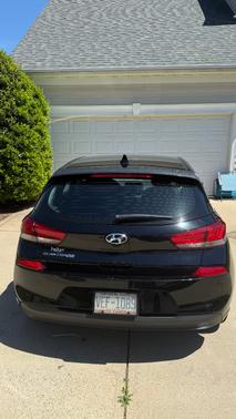 Black 2020 Hyundai Elantra GT Base