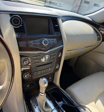 2011 INFINITI QX56 Base
