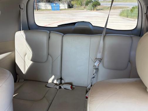 2011 INFINITI QX56 Base